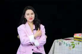 女人大胆直视你的时候，有什么含义？从她的眼神做出4个判断视频封面