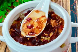 夏季来一碗透心凉的冰粉，两种做法，学会可以摆地摊了