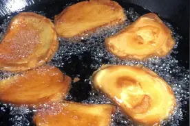 炸馒头片切记不要直接下锅，教你一招，金黄酥脆不吸油，嘎嘣脆爽视频封面