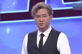 一个亿？布加迪威龙咋这么贵？全车都是镀金的看呆众人！视频封面