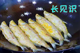 煎鱼最忌撒盐和拍粉，只要记住这两点，随便怎么煎都不粘锅还不烂视频封面