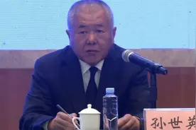 东航：暂停所有的波音737-800客机运行，确保后续运行绝对安全视频封面