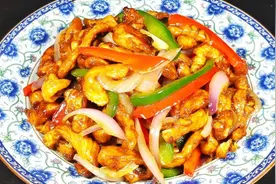 洋葱炒鸡柳的家常做法，做出来鸡肉滑嫩不柴，葱香浓郁好吃又下饭视频封面