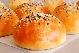 普通面粉加红豆，简单快速做松软面包，这个配方从没有让我失望过