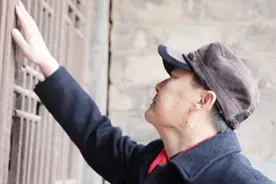 乡愁记忆——一位退休老工人的运河胡同情节视频封面
