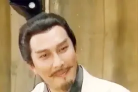 导演决定唐国强演诸葛亮 领导却接到告状信 最后得亿万观众的认可视频封面