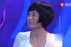 大妈好心资助女孩上学十年，换来的却是失联多年，现女孩登台致歉视频封面