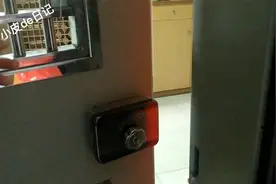 2块强磁解决牛头锁指纹锁闭门问题，感觉比闭门器好用多了视频封面