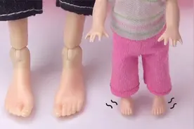 女儿的脚比爸爸的还臭？原来一星期没洗脚了