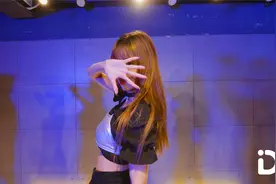 微胖界的天花板，长靴皮裤小翘臀，定力差的千万别看！视频封面