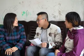 小伙为了省彩礼，答应娶哑巴女孩，一年后女孩怀孕，全家乐开了花视频封面