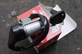 电动车两线锁装四线锁！师傅教你闭眼接线方法视频封面