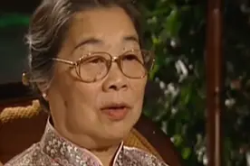 《人民日报》征求国徽稿件，各地人士纷纷响应，却无一人入选