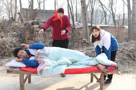 短剧：来福赖床不去上学，没想被妈妈一招改掉“懒癌”！太逗了