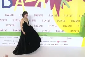 2021年时尚芭莎慈善夜晚宴直播练练杨幂杨颖惠英红陈伟霆周深等视频封面