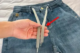 很多人都不知道，裤带上的2根绳子，原来是要这样系才正确，真棒视频封面