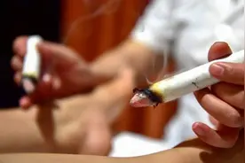 经常3点多就醒了，有可能是肺热，可以试试这个穴位视频封面