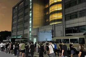 广州白云机场员工核酸检测异常：不少航班取消，地铁机场南站停运