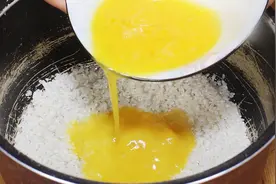 最近鸡蛋米饭这做法火了，饭店吃不到，在家成本不到5元，真香