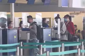 国泰航空：持BNO护照无法办理登机手续视频封面