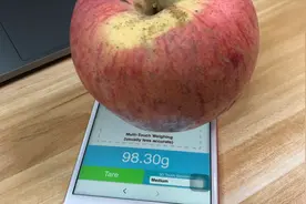 iPhone 原来还能称重，操作简单！视频封面