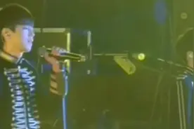王源王俊凯甜蜜瞬间，两位少年的心思，真是甜腻又忧伤！视频封面