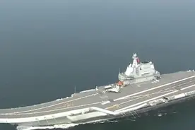 数说中国第二艘航母：排水量5万吨 比辽宁舰小但战力更强视频封面
