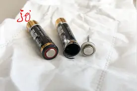 遥控器突然爆炸 原来是假的南孚电池在作祟视频封面