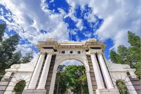 清华北大一届学生有300人不能毕业，你要不要改变培养孩子的方式视频封面