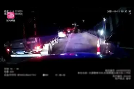 暖心！临产孕妇遇上大堵车 交警开启“跨三区”绿色通道视频封面