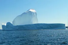 温柔治愈舒缓：我只敢用余光打量你。那时只觉得你水边明秀.视频封面