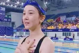 女运动员因身材太好退出国家队，用手挡胸被质疑，身材太好也是烦视频封面