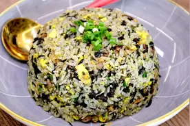 潮汕风味“紫菜海鲜炒饭”家常做法，这几个步骤很重要，先收藏了