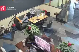 湖南宁乡多地居民听到巨响 玻璃门窗震动  官方：飞机发生音爆视频封面