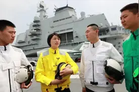 大学生们看过来！辽宁舰女士官长向你们喊话视频封面