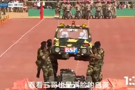 盘点各国阅兵奇葩事件： 三哥两分钟组装拆卸小汽车视频封面