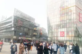 北京这个地方是明星演员名车出没之地视频封面