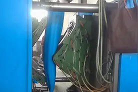 公交车座椅到底是怎样成型？机器一吹就行，多年疑惑解开了视频封面