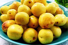 大枣别直接吃，教你做成枣干，煮粥做小零食都不错，香甜软韧可口