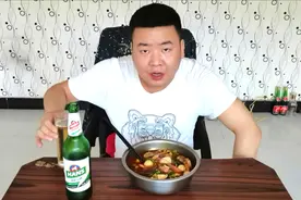 家庭版麻辣粉带，配上爱吃的蔬菜，煮了一盆很美，吃得太过瘾了视频封面