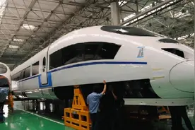 中国高铁制造全球第一，但不是100%国产？一关键零件依赖进口视频封面