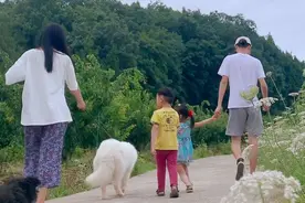 终于有粉丝来我家了，但是她却要认我做侄儿子视频封面