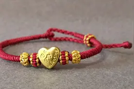 黄金转运珠红绳手链，学会了自己编手绳，教程详细视频封面
