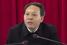 主动投案的县委书记，认错悔错态度较好，被降为四级主任科员视频封面