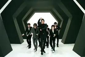 韩国出道的第一位中国艺人，曾在队内担任C位，经典舞曲见证实力视频封面