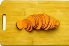 不脏手吃西瓜，皮筋手机架，各种奇葩懒人小妙招，教你享受生活