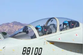 海军航空大学：为战抓教 构建打仗型舰载飞行人才体系视频封面