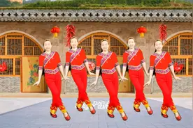 陕北情歌《哥哥你好狠心》句句深情沁人心脾，新颖舞步越看越喜欢视频封面