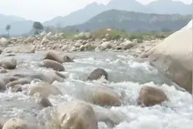 西安：一条历史悠久的河流，如今十分出名，值得一游视频封面