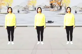 午休时出来扭几遍健身操，心情好身体好，坚持练出小蛮腰